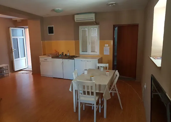 Apartment Central