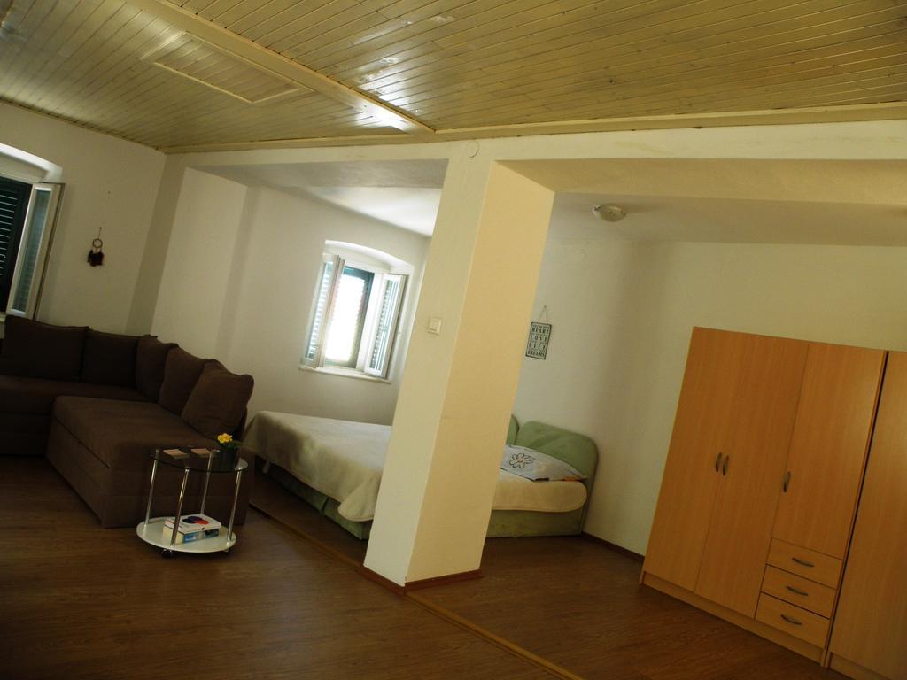 Apartment Central *