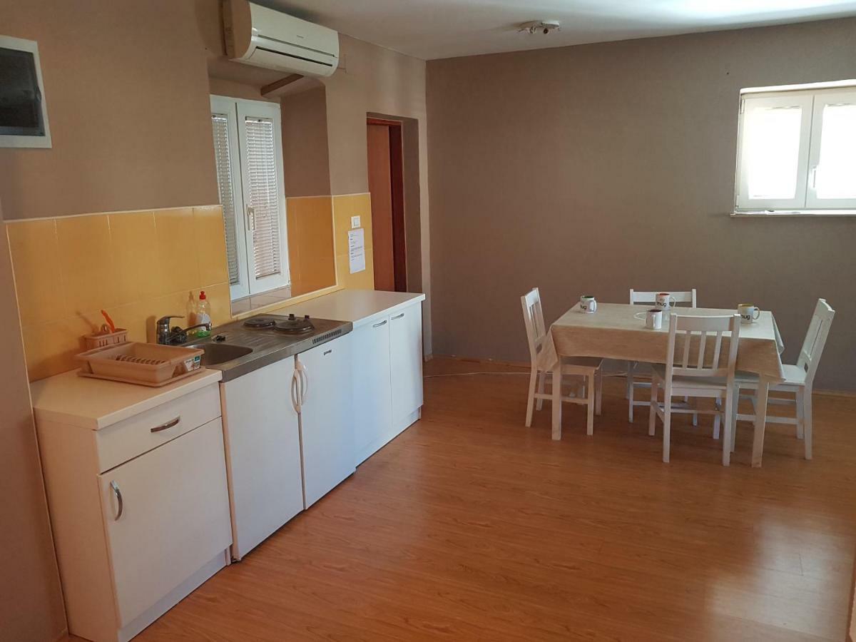 Apartment Central *